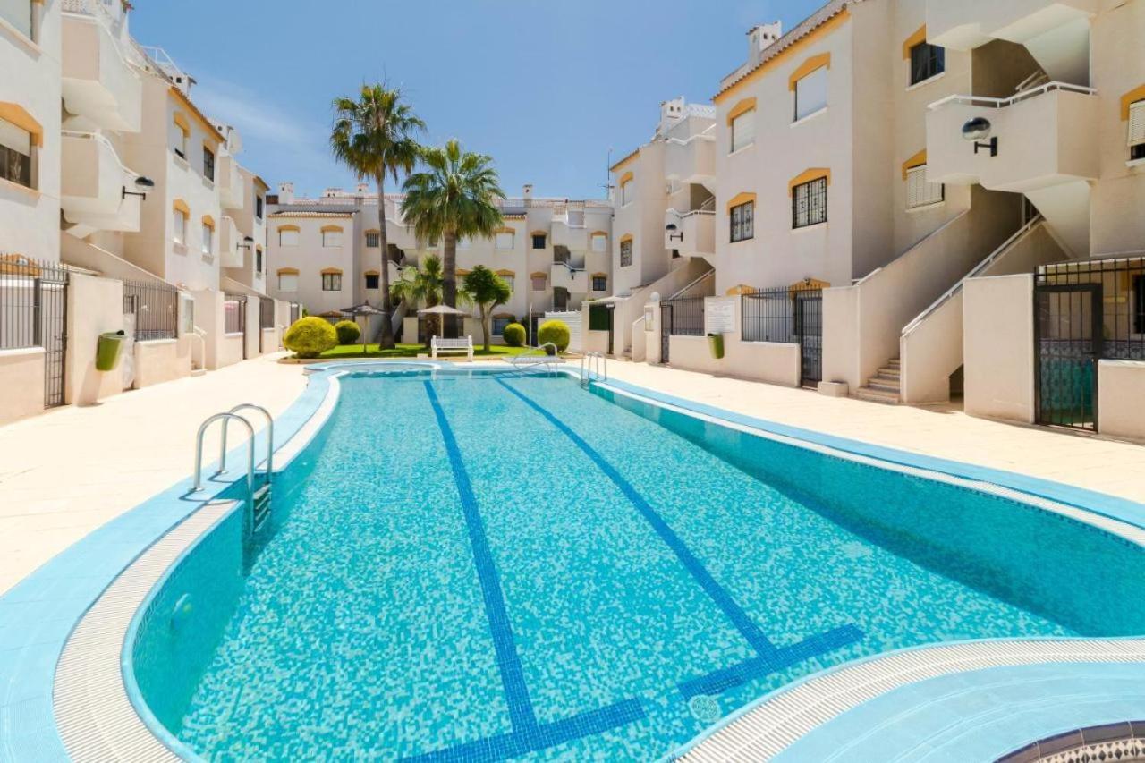 Punta Prima Bungalow Jardin Privado Torrevieja Exterior photo