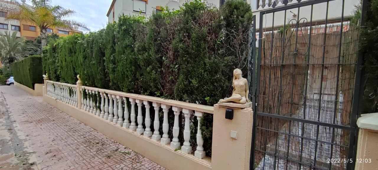Punta Prima Bungalow Jardin Privado Torrevieja Exterior photo